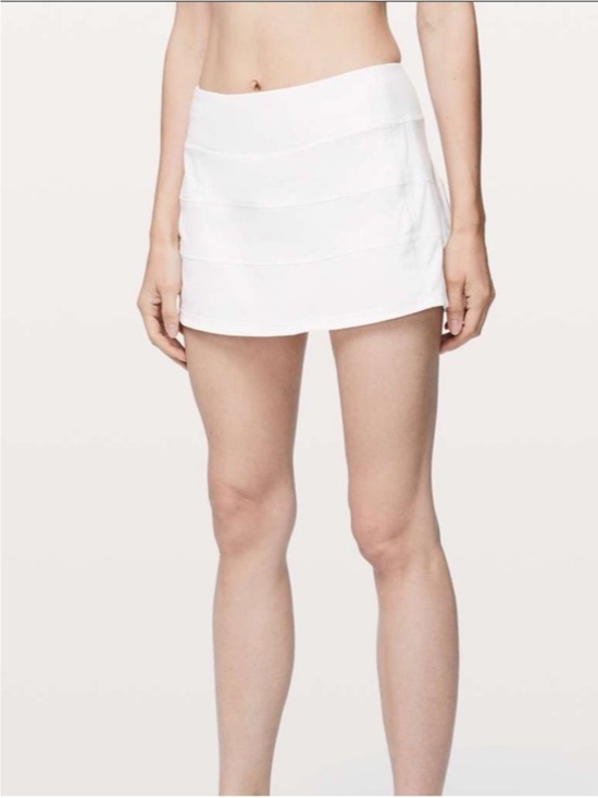 lululemon athletica Dresses & Skirts - Lululemon white pace 14” Athletic Skirt size 8